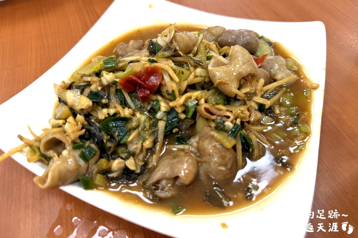 [花蓮美食推薦] 花蓮新城 – 佳興冰果室 ~ 必喝檸檬汁，必吃平價美味什錦湯麵、快炒黃金蜆