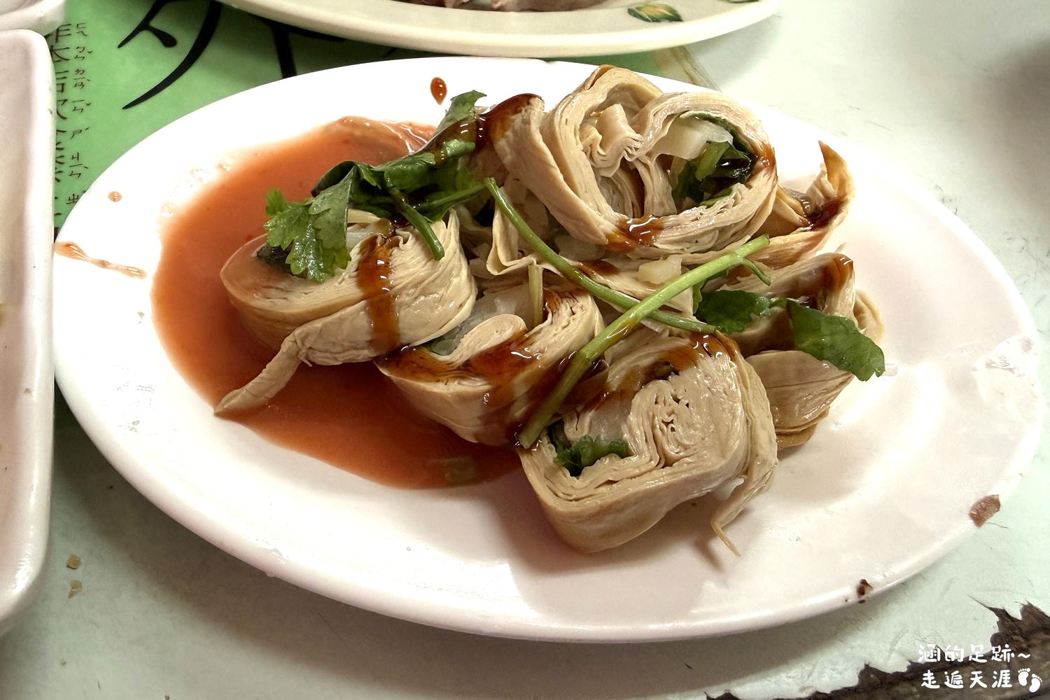 [宜蘭美食] 火生餛飩麵店 ~ 宜蘭神農路超人氣古早味麵店，黑白切、麻醬麵、餛飩湯、豬腦湯