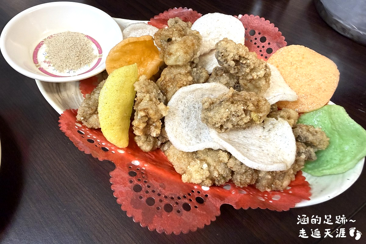 [瑞芳美食] 長榮小吃 ~ 深澳漁港旁平價好吃的小卷米粉湯，一碗只要$100元，超美味蒜香小卷，深澳漁港必吃美食!