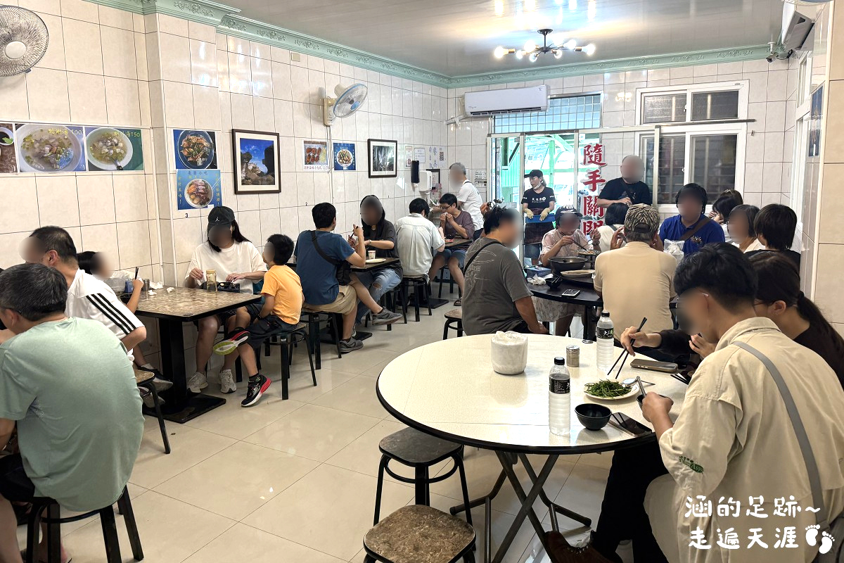 [瑞芳美食] 長榮小吃 ~ 深澳漁港旁平價好吃的小卷米粉湯，一碗只要$100元，超美味蒜香小卷，深澳漁港必吃美食!