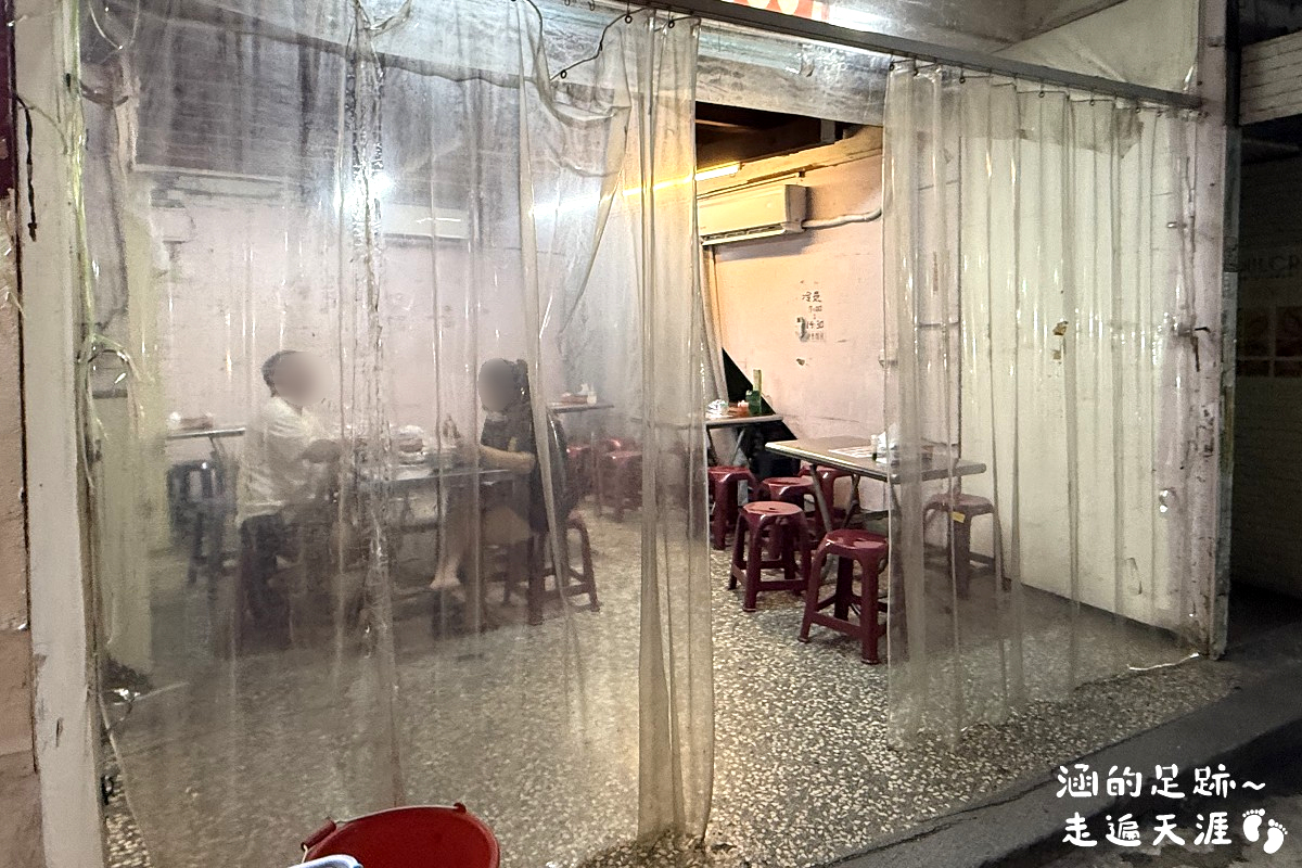 [北投市場美食] 大溪家香臭豆腐＆涼麵~ 外酥內嫩超美味臭豆腐，北投最好吃的臭豆腐，北投市場晚上必吃美食，最近搬家囉!