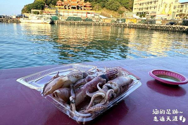 2025新北萬里蟹 – 野柳假日活蟹市集 ~ 剛下船的活跳跳新鮮萬里蟹就在這裡! 現蒸現吃,享受鮮甜蟹肉的美好滋味 - 第32張圖