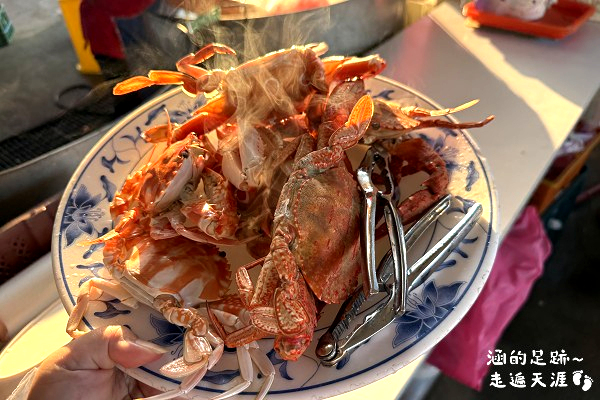2025新北萬里蟹 – 野柳假日活蟹市集 ~ 剛下船的活跳跳新鮮萬里蟹就在這裡! 現蒸現吃,享受鮮甜蟹肉的美好滋味 - 第38張圖