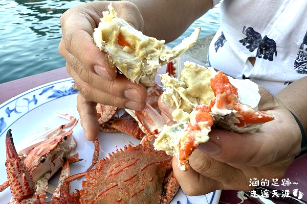 2025新北萬里蟹 – 野柳假日活蟹市集 ~ 剛下船的活跳跳新鮮萬里蟹就在這裡! 現蒸現吃,享受鮮甜蟹肉的美好滋味 - 第43張圖