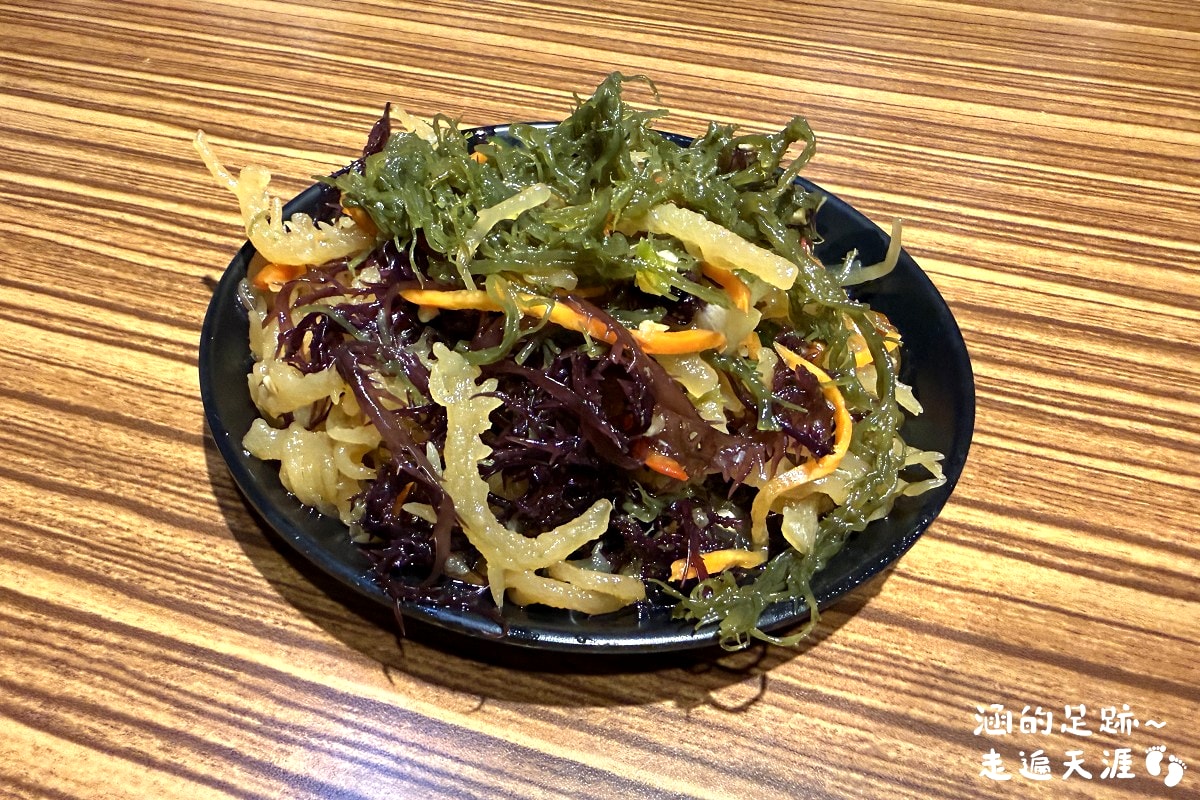 [金山美食] 金山大碗螃蟹 ~ 金山老街超人氣排隊美食，每碗粥現點現煮，料多實在新鮮大碗的螃蟹海鮮粥