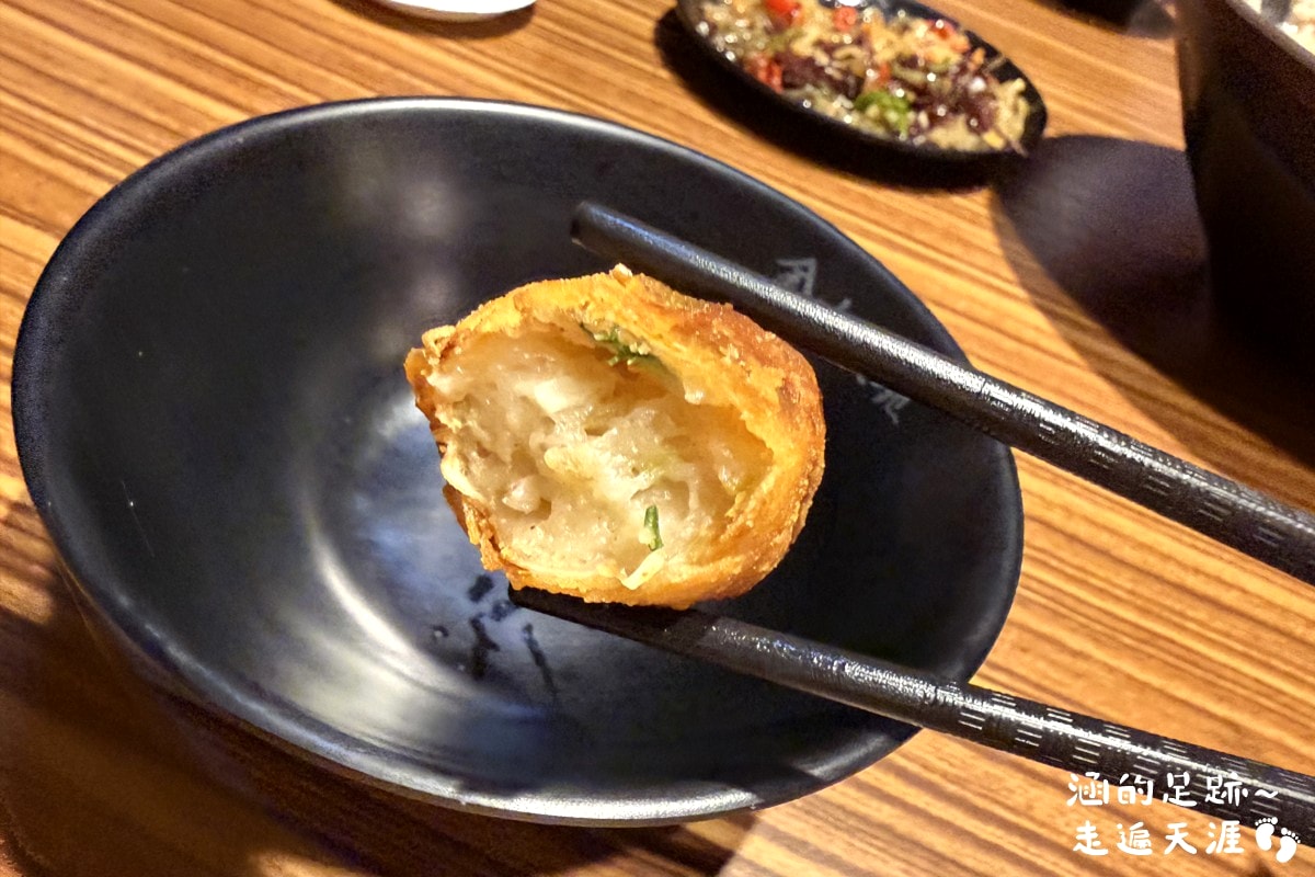 [金山美食] 金山大碗螃蟹 ~ 金山老街超人氣排隊美食，每碗粥現點現煮，料多實在新鮮大碗的螃蟹海鮮粥