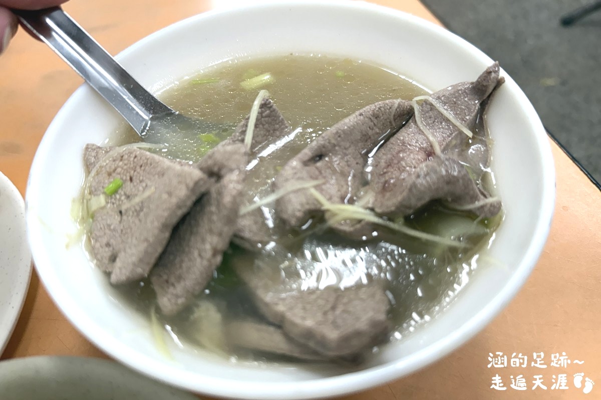 [石牌美食] 石牌老麵店 ~ 石牌人氣麵店，超美味油蔥乾麵、餛飩湯、豬肝湯，原石牌捷運站外無名麵攤