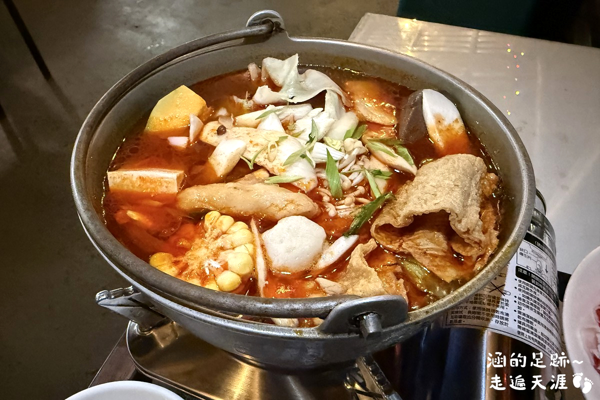 [基隆景觀餐廳] 後山海景咖啡 ~ 基隆虎仔山景觀餐廳，俯瞰基隆港美景，餐點飲料選擇多，價格不貴