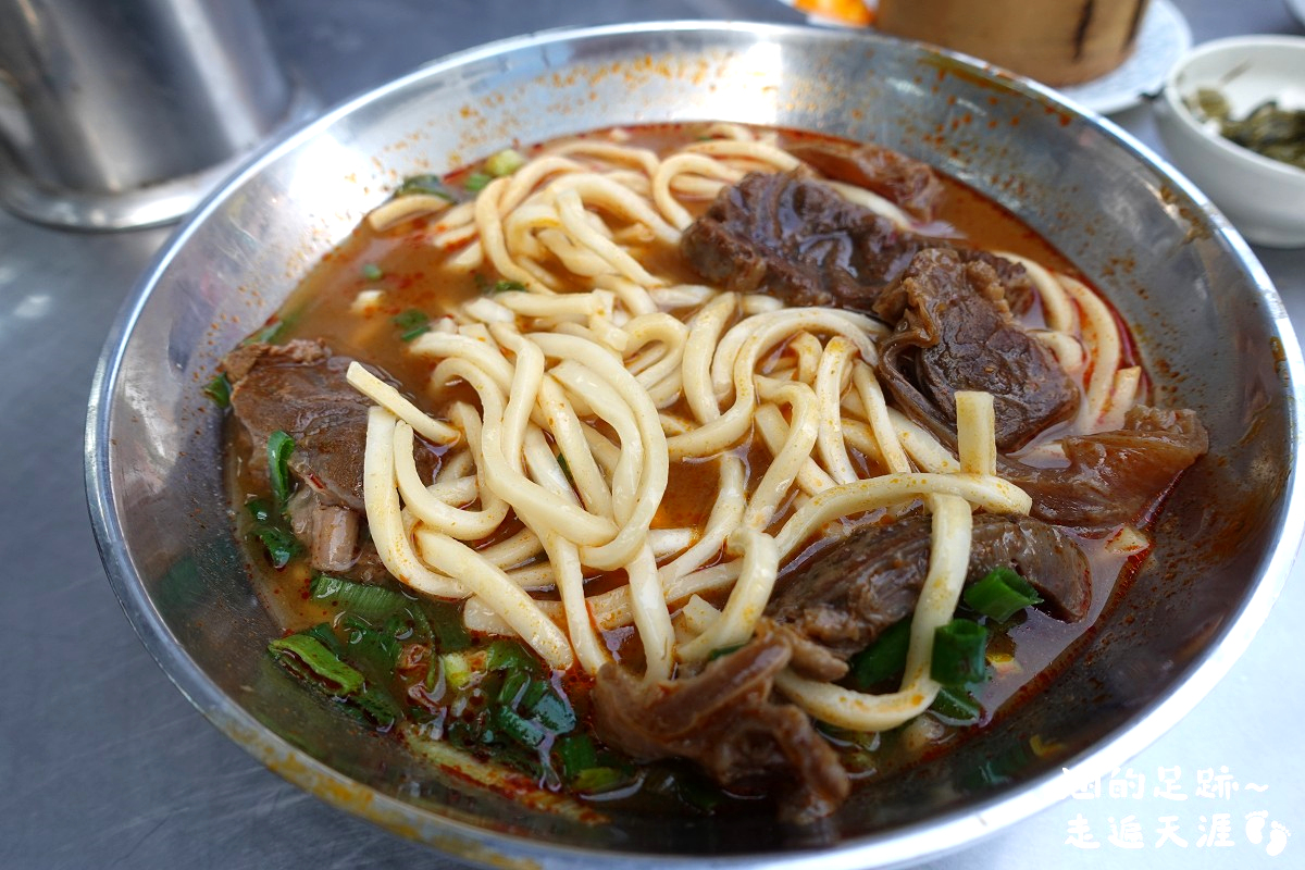 [桃園中壢牛肉麵] 永川牛肉麵 ~ 24小時營業免費加湯加麵，味道濃郁重口味牛肉麵，中壢67年老店