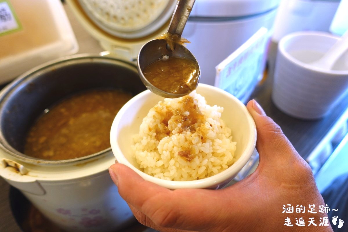 [士林火鍋] 肉多多火鍋 (天母新光三越店) ~ 平假日不限時，期間限定$299輕量級套餐，$268打卡升級術，蔬食自助吧吃到飽，CP值爆高!