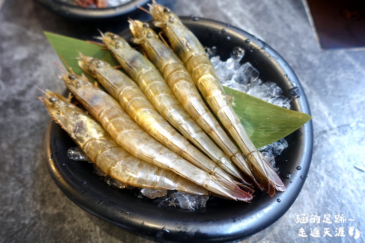 [士林火鍋] 肉多多火鍋 (天母新光三越店) ~ 平假日不限時，期間限定$299輕量級套餐，$268打卡升級術，蔬食自助吧吃到飽，CP值爆高!