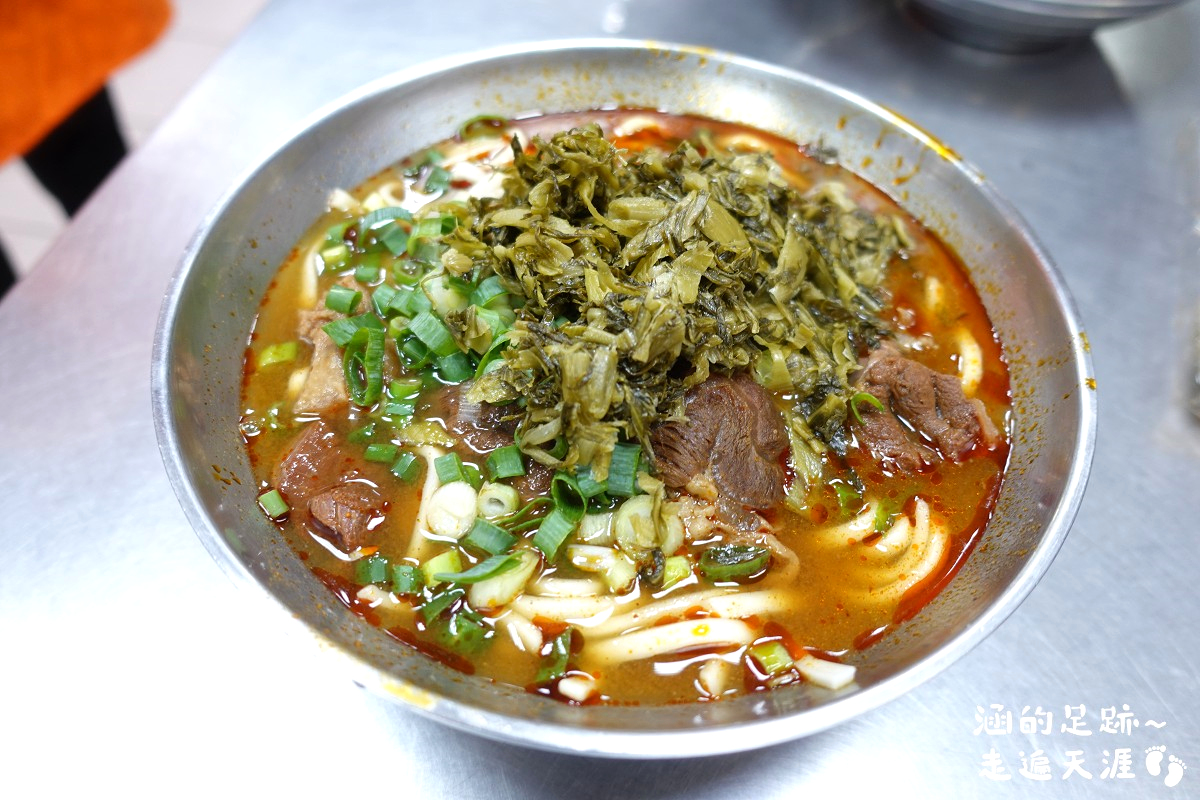 [桃園中壢牛肉麵] 永川牛肉麵 ~ 24小時營業免費加湯加麵，味道濃郁重口味牛肉麵，中壢67年老店