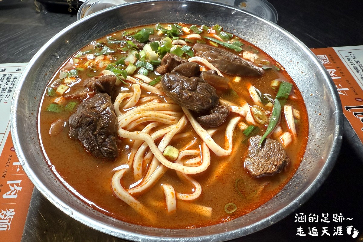 [桃園中壢牛肉麵] 永川牛肉麵 ~ 24小時營業免費加湯加麵，味道濃郁重口味牛肉麵，中壢67年老店