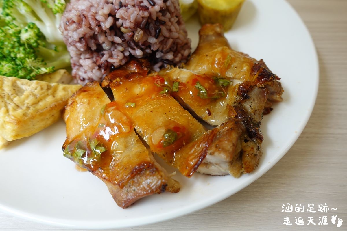 [天母健康餐盒] Da Fit 享健康 ~ 健康與美味兼得的營養健康餐，好吃的泰式打拋雞、雞腿排