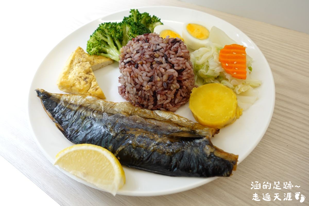 [天母健康餐盒] Da Fit 享健康 ~ 健康與美味兼得的營養健康餐，好吃的泰式打拋雞、雞腿排