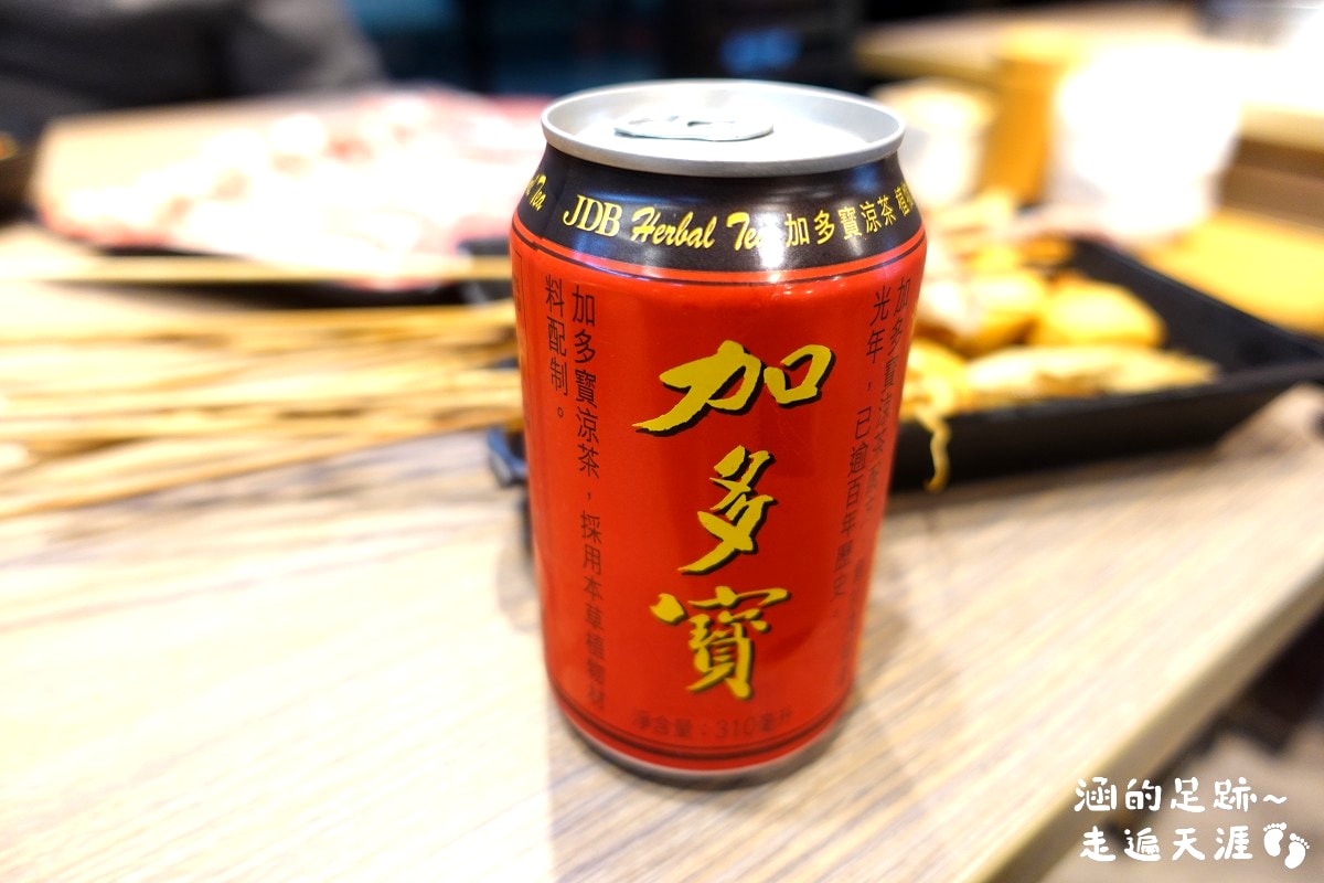 [西門町美食] 有點辣正宗麻辣串串鍋 ~ 道地四川麻辣鍋，串串種類多一串只要$10元，西門町麻辣鍋推薦
