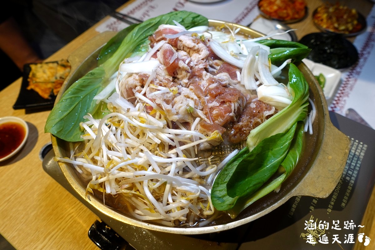 [韓式料理吃到飽] OKAY 韓式烤肉 ～ 銅盤烤肉、韓式豬五花烤肉、春川炒辣雞、韓式部隊鍋、多種韓式料理通通吃到飽，一人只要$499，CP值超高！
