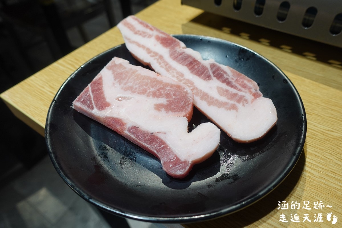 [韓式料理吃到飽] OKAY 韓式烤肉 ～ 銅盤烤肉、韓式豬五花烤肉、春川炒辣雞、韓式部隊鍋、多種韓式料理通通吃到飽，一人只要$499，CP值超高！