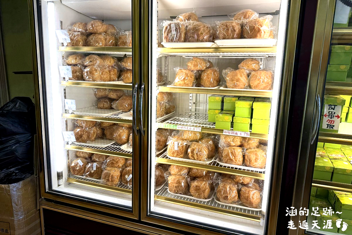 [萬里美食] 米琪淋乳凍蛋糕 萬里大泡芙 ~ 便宜好吃的巨無霸泡芙，外皮超酥脆，一顆只要$48元