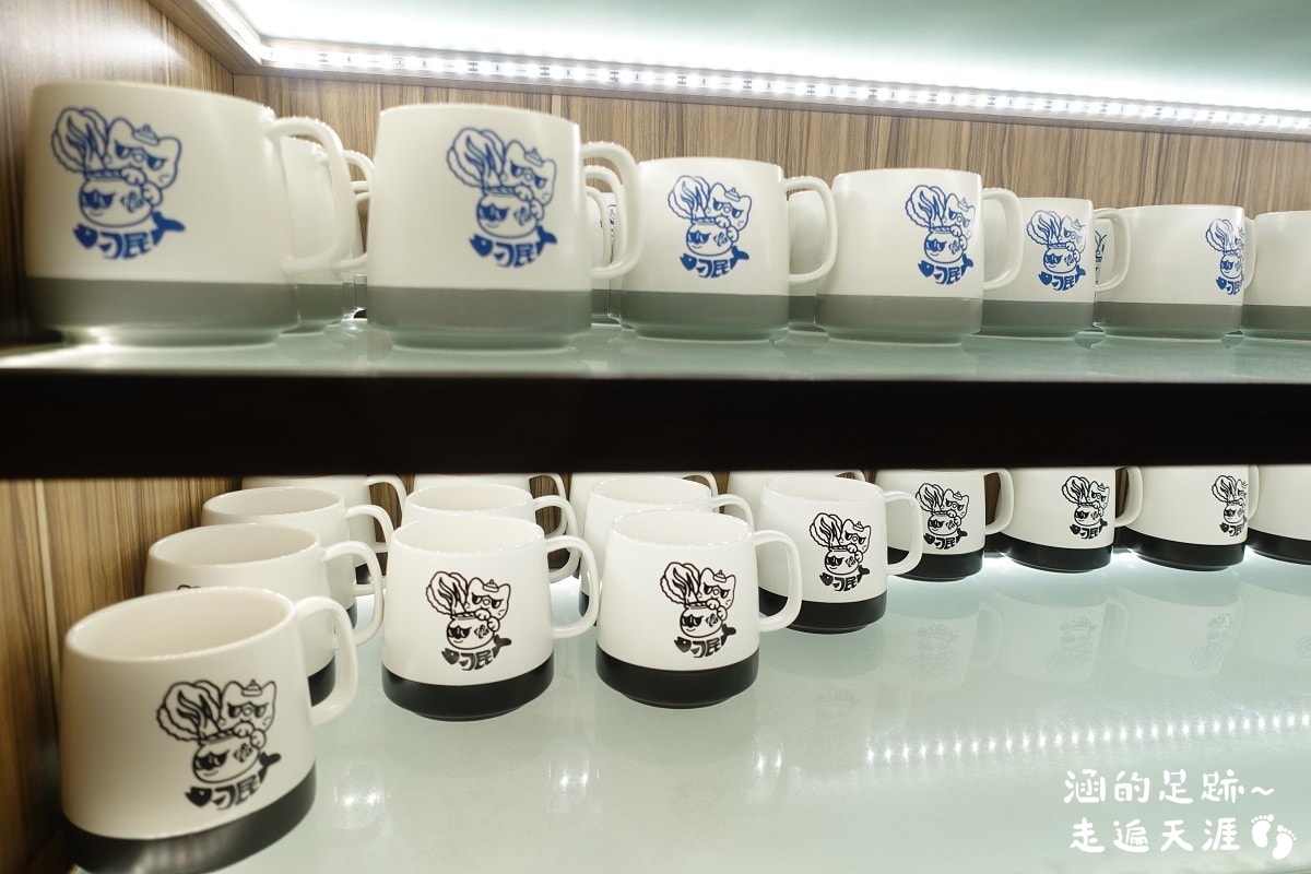 [逢甲夜市美食] 刁民酸菜魚 逢甲店~ 最強酸菜魚果然好吃! 刁民酸菜魚創始店，營業到凌晨2點，吃宵夜的好地方