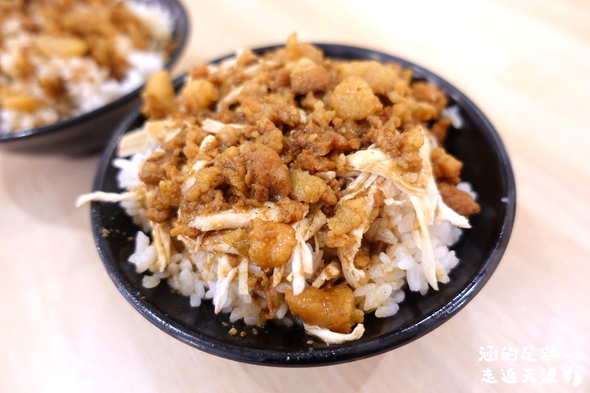 [中山區小吃] 魯肉財 ~ 傳承三代魯肉飯，好吃的雞魯飯、紅燒肉，便當菜色豐富，用餐環境很舒適