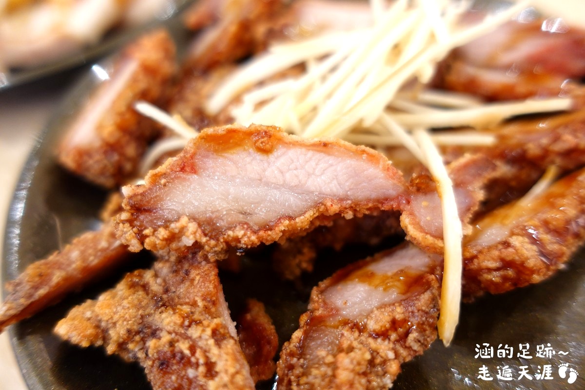 [中山區小吃] 魯肉財 ~ 傳承三代魯肉飯，好吃的雞魯飯、紅燒肉，便當菜色豐富，用餐環境很舒適
