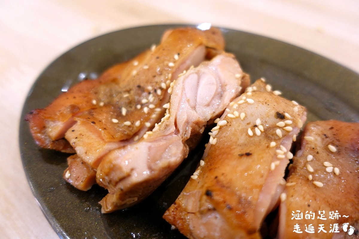 [中山區小吃] 魯肉財 ~ 傳承三代魯肉飯，好吃的雞魯飯、紅燒肉，便當菜色豐富，用餐環境很舒適