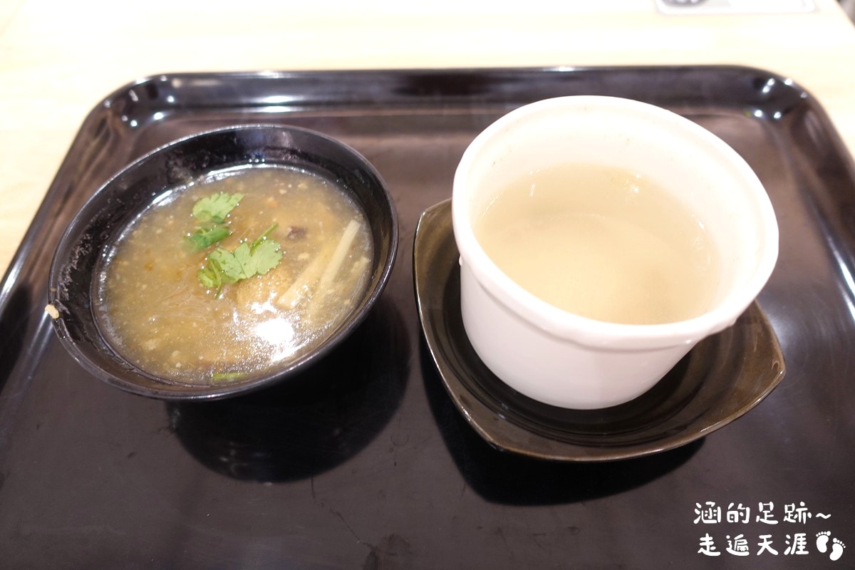 [中山區小吃] 魯肉財 ~ 傳承三代魯肉飯，好吃的雞魯飯、紅燒肉，便當菜色豐富，用餐環境很舒適