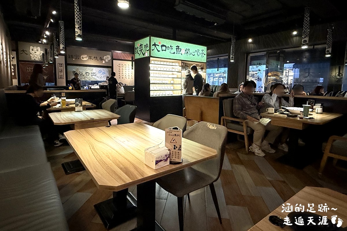 [逢甲夜市美食] 刁民酸菜魚 逢甲店~ 最強酸菜魚果然好吃! 刁民酸菜魚創始店，營業到凌晨2點，吃宵夜的好地方