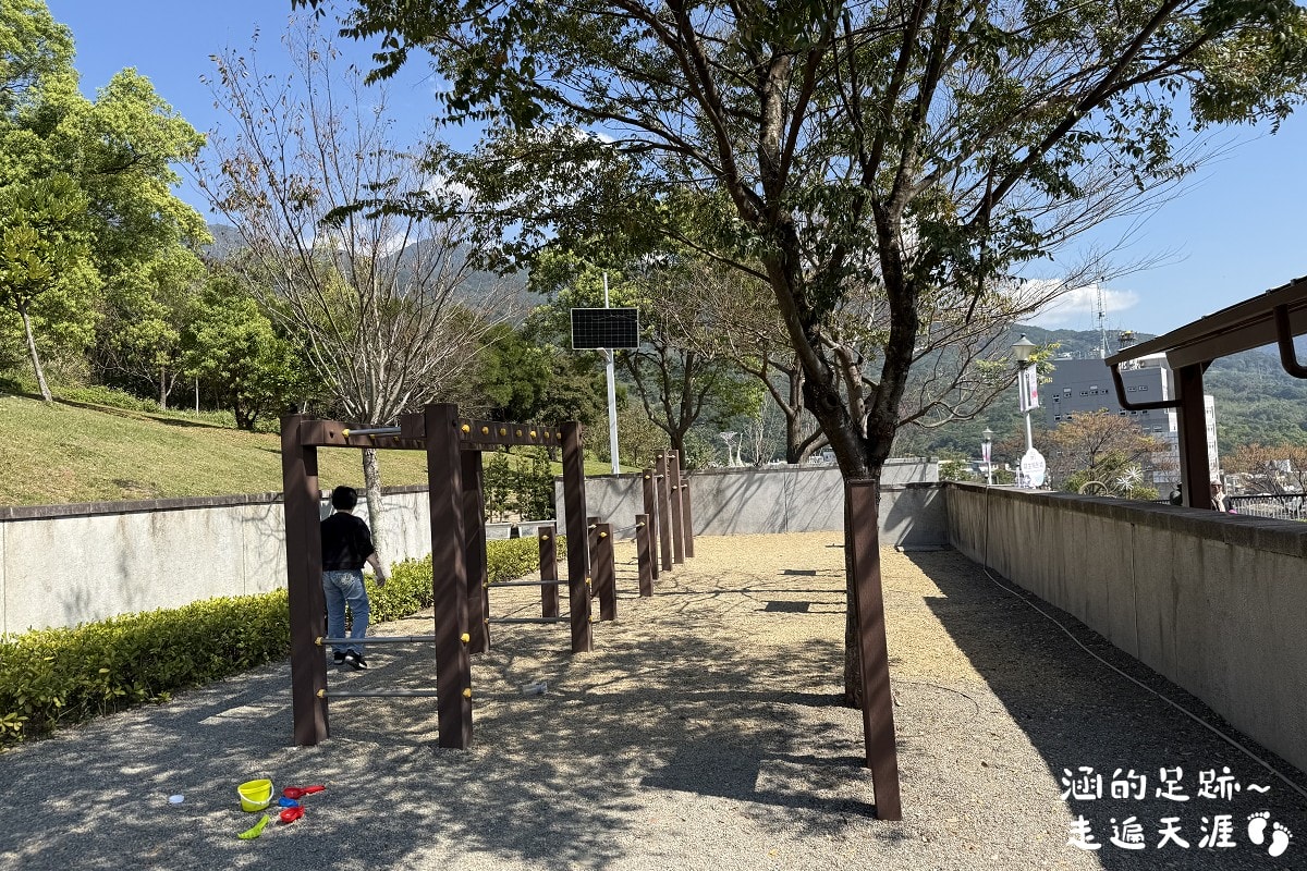 [台北北投景點] 2026北投社三層崎公園花海 ~ 2/11 – 3/15 「花願同行」台版富良野浪漫花海，「彩色浪花海」繽紛綻放中
