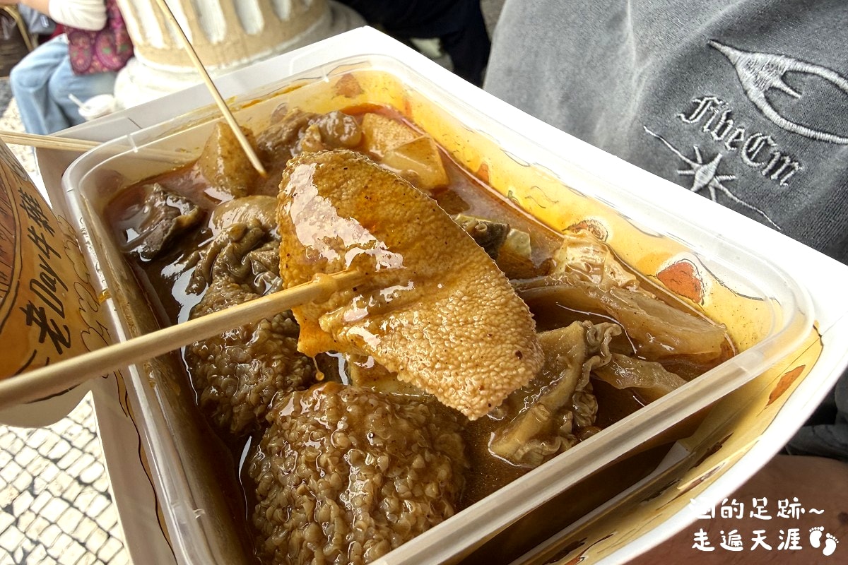 [澳門美食] 老Day牛雜 ~ 超美味牛雜，秘製醬汁味道濃郁，香辣過癮! 澳門超人氣排隊必吃美食，官也街、澳門半島都有分店