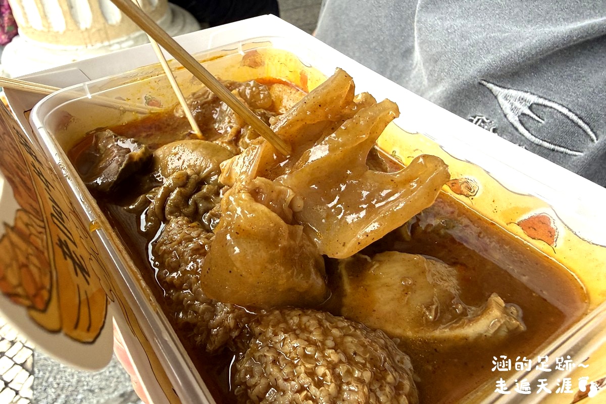 [澳門美食] 老Day牛雜 ~ 超美味牛雜，秘製醬汁味道濃郁，香辣過癮! 澳門超人氣排隊必吃美食，官也街、澳門半島都有分店