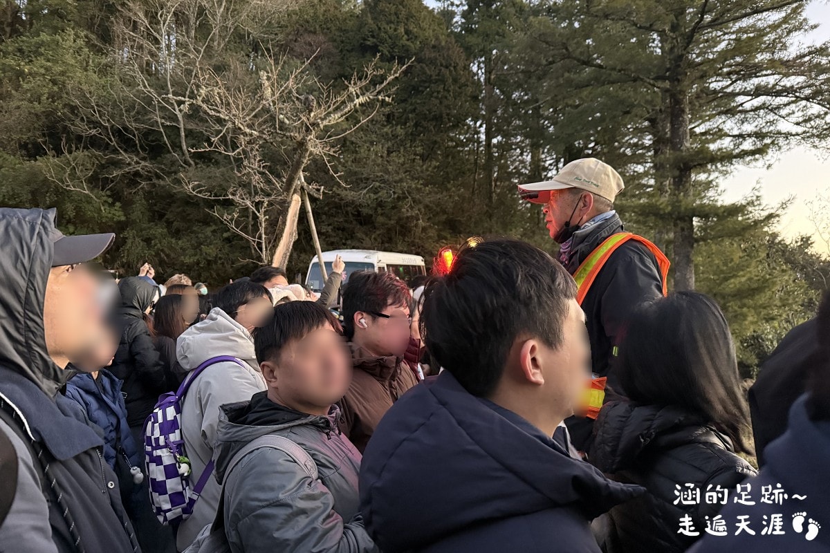 [阿里山]日出・奮起湖 阿里山夜未眠 ~ 參加國光威樂假期，24小時輕鬆遊阿里山，搭祝山小火車看日出、雲海，漫步阿里山森林遊樂區