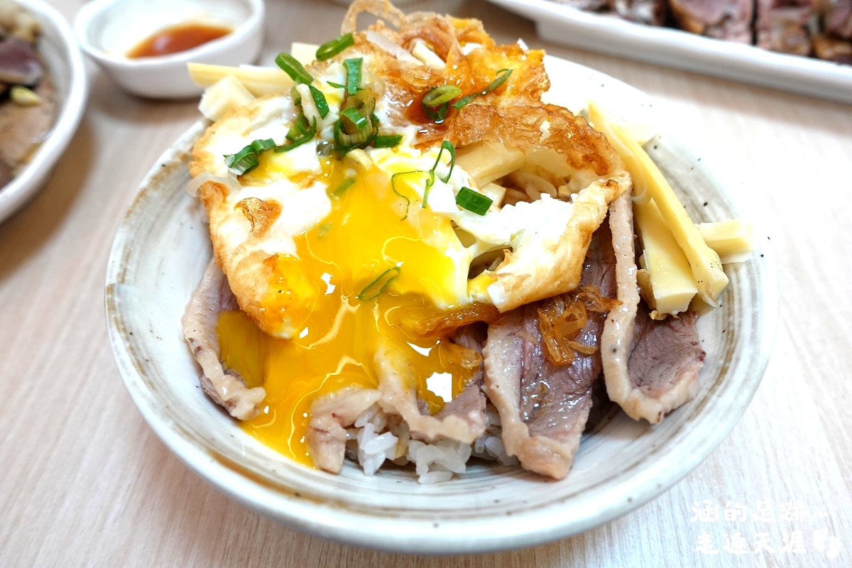 [永和美食] 偶鵝嚐嚐鵝肉專賣店-永和店 ~ 平價新鮮好吃的鵝肉店，鵝肉飯只要$65元，鵝肉切盤$200元，CP值超高!