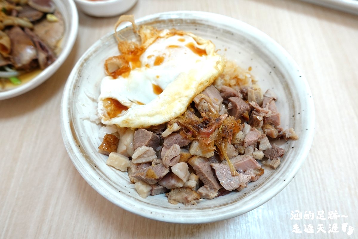 [永和美食] 偶鵝嚐嚐鵝肉專賣店-永和店 ~ 平價新鮮好吃的鵝肉店，鵝肉飯只要$65元，鵝肉切盤$200元，CP值超高!