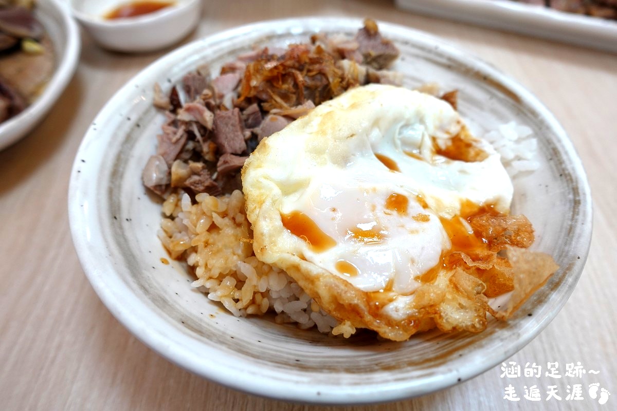 [永和美食] 偶鵝嚐嚐鵝肉專賣店-永和店 ~ 平價新鮮好吃的鵝肉店，鵝肉飯只要$65元，鵝肉切盤$200元，CP值超高!