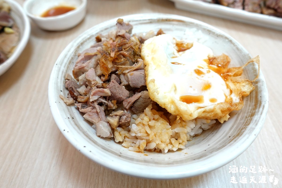 [永和美食] 偶鵝嚐嚐鵝肉專賣店-永和店 ~ 平價新鮮好吃的鵝肉店，鵝肉飯只要$65元，鵝肉切盤$200元，CP值超高!