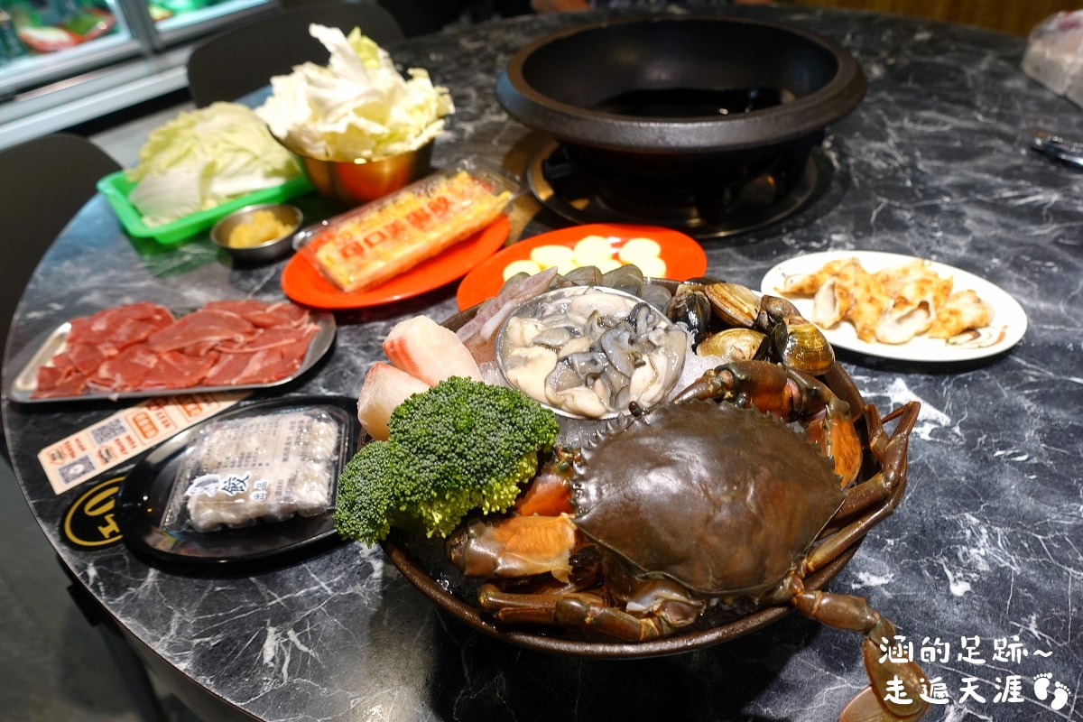 [金山美食] 金山大碗石頭火鍋 ~ 爆炒螃蟹海鮮石頭火鍋，新鮮活蟹，湯頭鮮美，白飯吃到飽