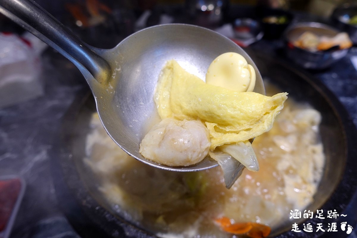 [金山美食] 金山大碗石頭火鍋 ~ 爆炒螃蟹海鮮石頭火鍋，新鮮活蟹，湯頭鮮美，白飯吃到飽