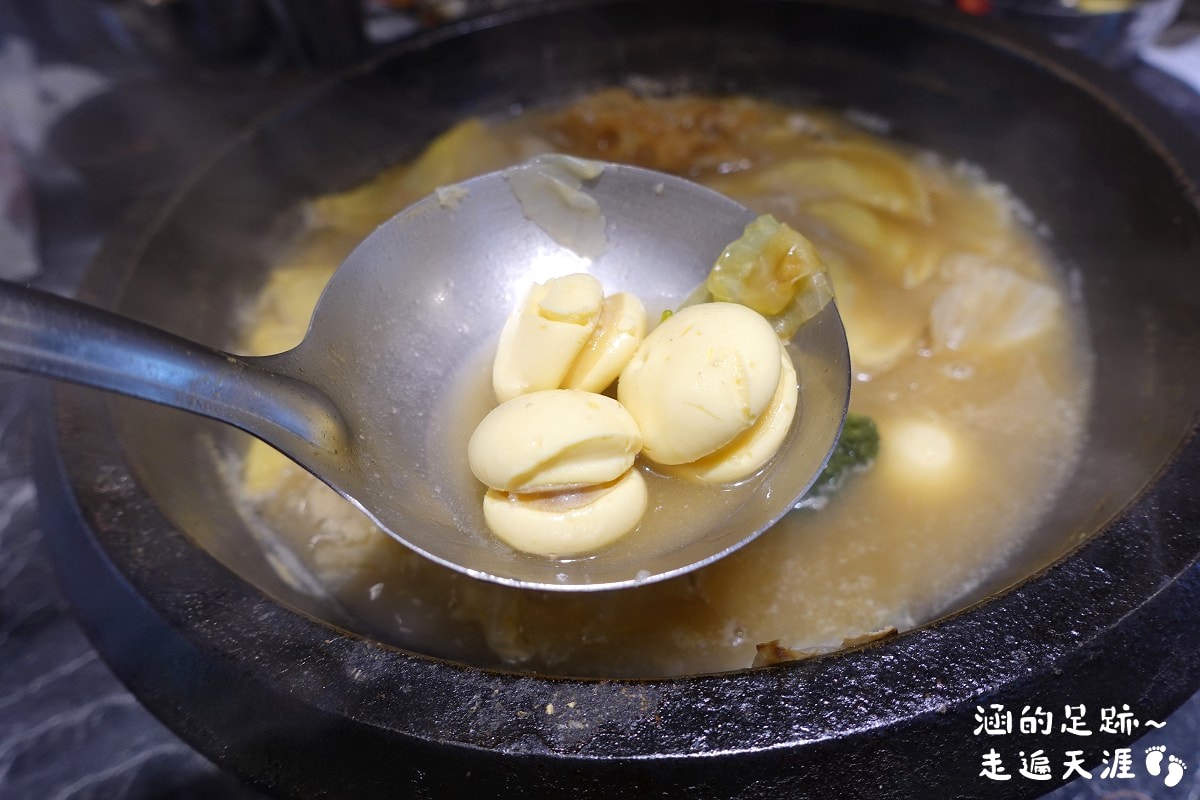 [金山美食] 金山大碗石頭火鍋 ~ 爆炒螃蟹海鮮石頭火鍋，新鮮活蟹，湯頭鮮美，白飯吃到飽