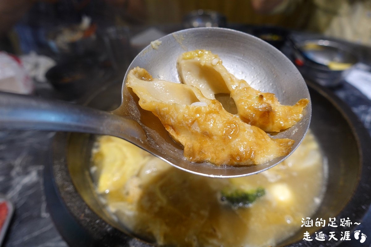 [金山美食] 金山大碗石頭火鍋 ~ 爆炒螃蟹海鮮石頭火鍋，新鮮活蟹，湯頭鮮美，白飯吃到飽