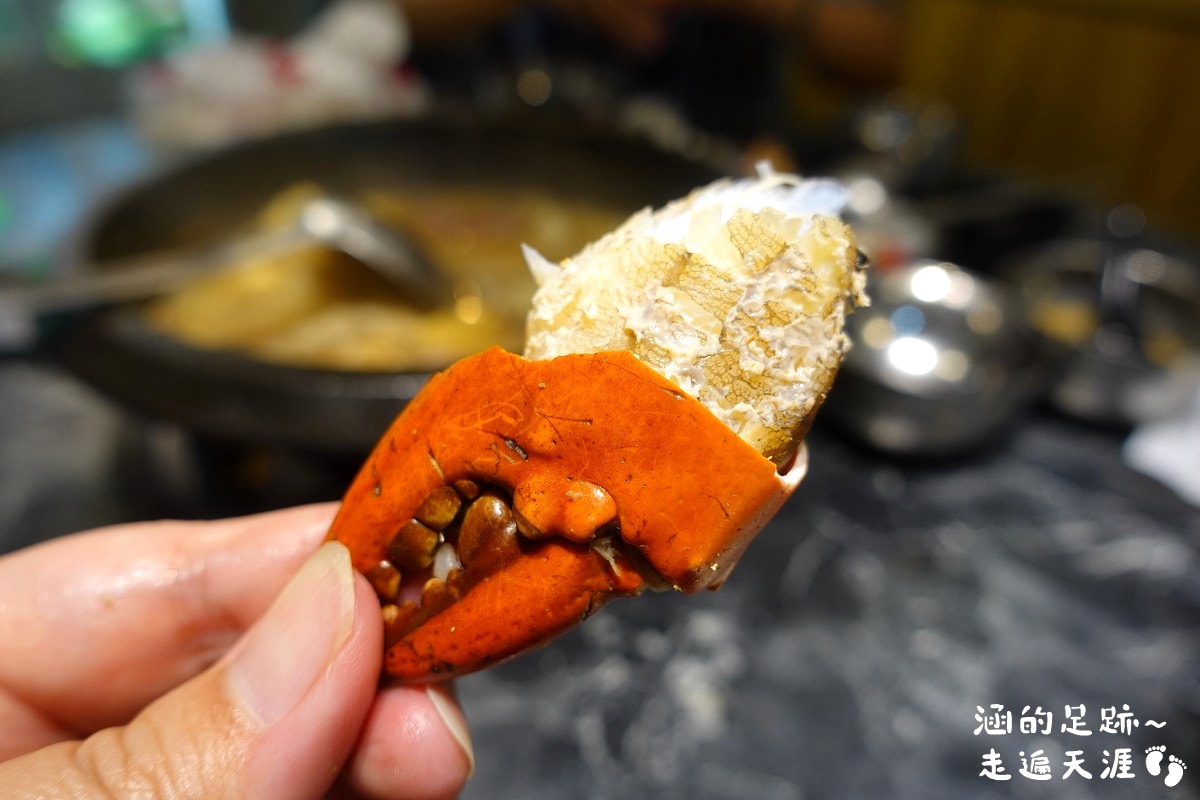 [金山美食] 金山大碗石頭火鍋 ~ 爆炒螃蟹海鮮石頭火鍋，新鮮活蟹，湯頭鮮美，白飯吃到飽