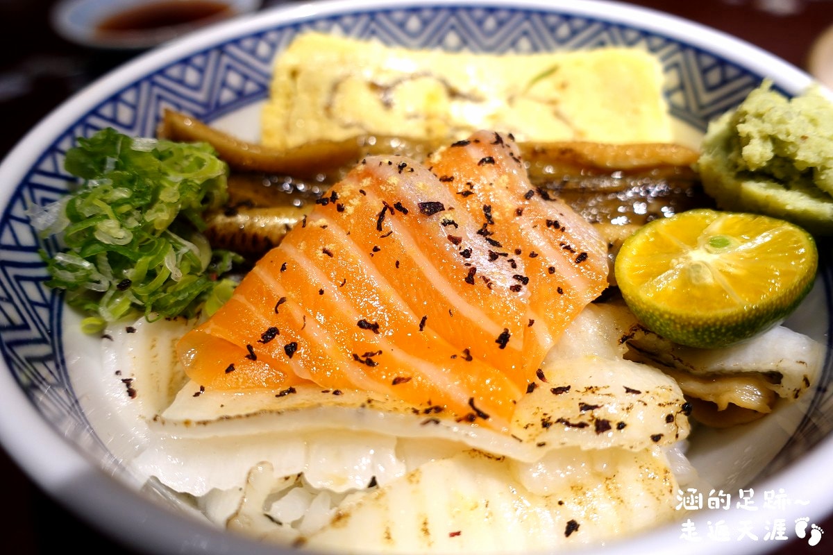 [西門町美食] 瞞著爹 西門壽司丼 ~ 隱藏在巷弄裡的日式料理老店，新鮮美味的海鮮丼飯、握壽司