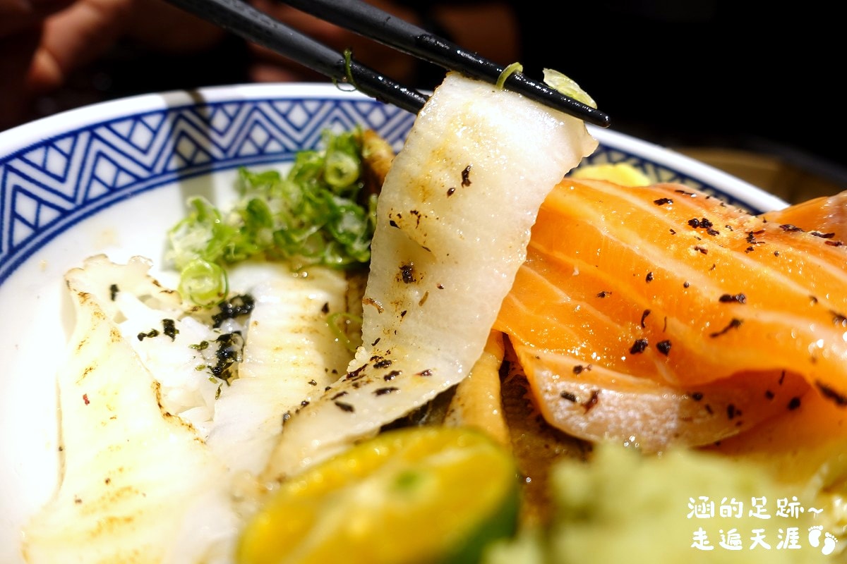 [西門町美食] 瞞著爹 西門壽司丼 ~ 隱藏在巷弄裡的日式料理老店，新鮮美味的海鮮丼飯、握壽司