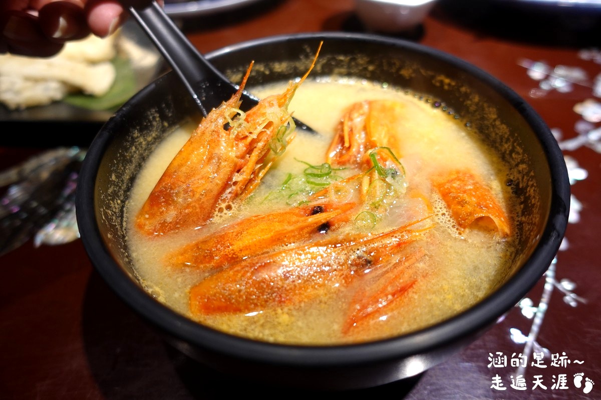 [西門町美食] 瞞著爹 西門壽司丼 ~ 隱藏在巷弄裡的日式料理老店，新鮮美味的海鮮丼飯、握壽司