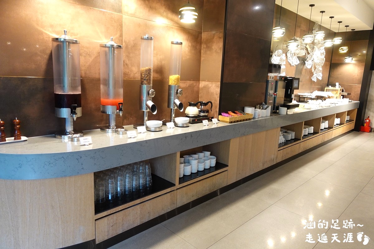 [桃園住宿推薦] 青埔商旅 ~ 環境乾淨舒適，早餐豐富好吃，CP值超高，鄰近高鐵桃園站、桃機捷運、華泰名品城、Xpark、機場
