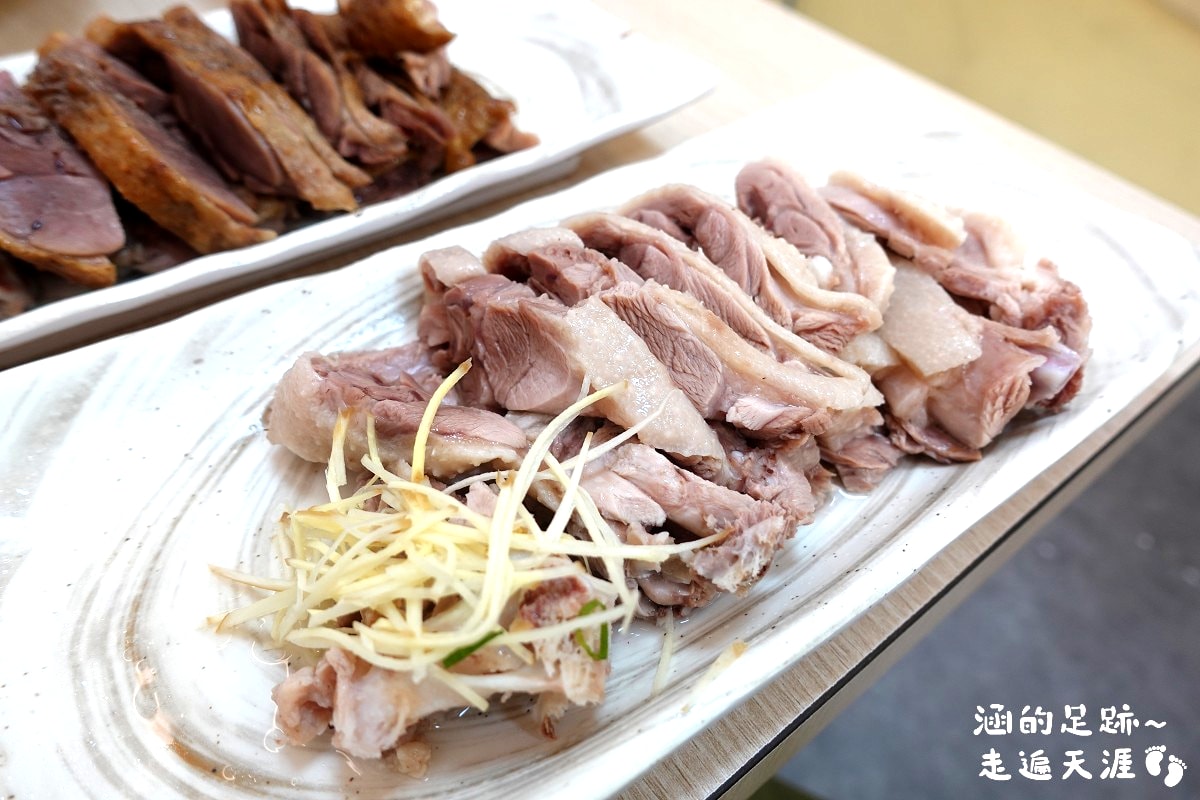 [永和美食] 偶鵝嚐嚐鵝肉專賣店-永和店 ~ 平價新鮮好吃的鵝肉店，鵝肉飯只要$65元，鵝肉切盤$200元，CP值超高!