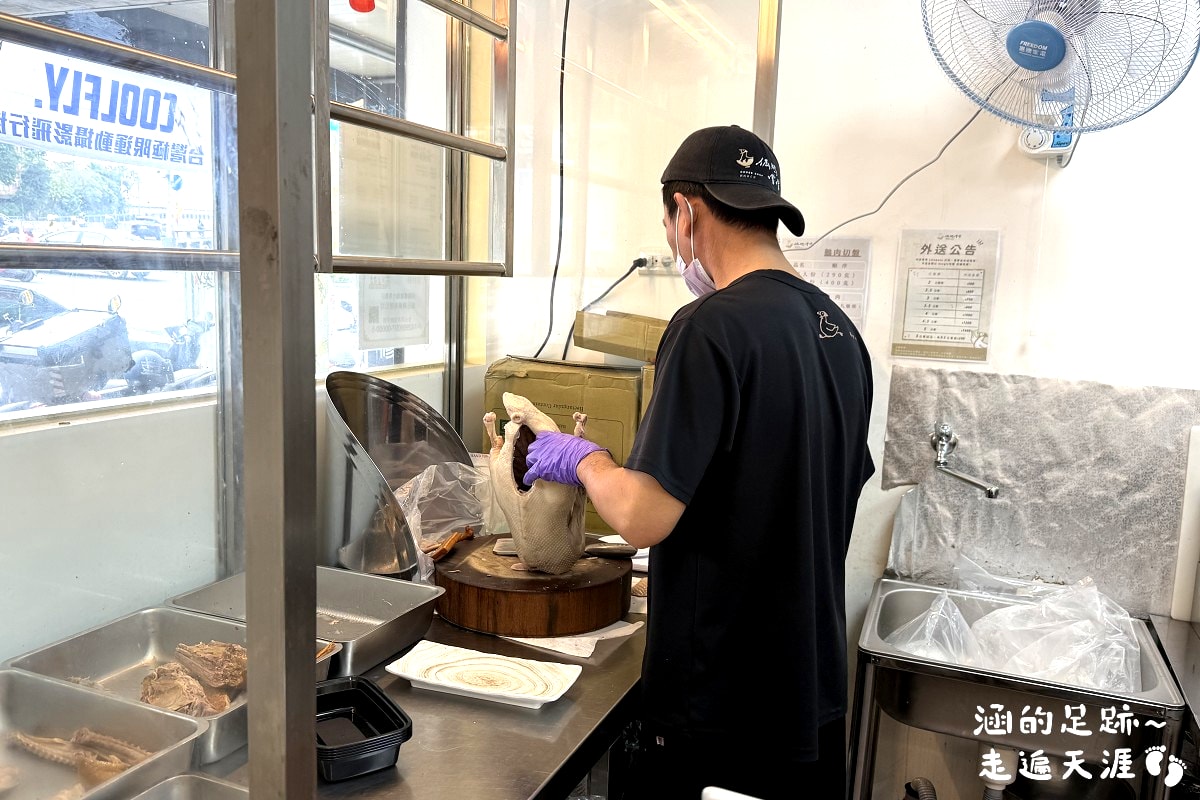 [永和美食] 偶鵝嚐嚐鵝肉專賣店-永和店 ~ 平價新鮮好吃的鵝肉店，鵝肉飯只要$65元，鵝肉切盤$200元，CP值超高!