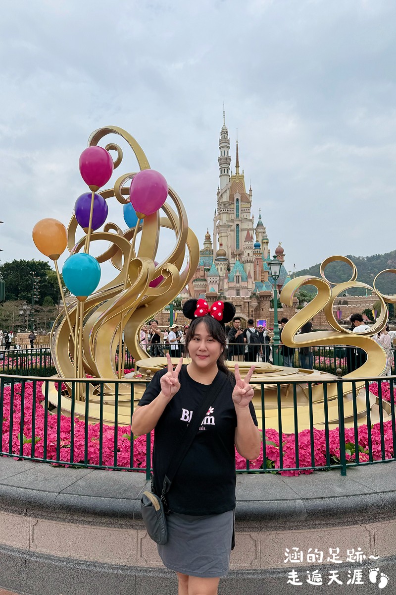 [香港] 香港迪士尼樂園 ~ 園區必玩設施、遊行、精彩迪士尼星夢光影之旅、餐廳、住宿，香港迪士尼攻略