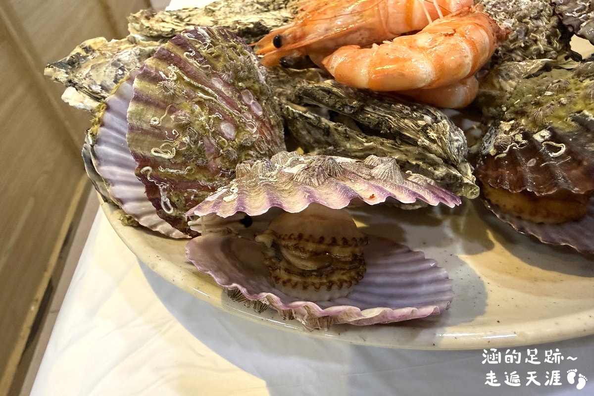 [韓國首爾] 鷺梁津水產市場 ~ 大吃活帝王蟹、松葉蟹、活章魚，一樓買海鮮，二樓代客料理，超鮮甜帝王蟹，首爾吃活海鮮的好地方